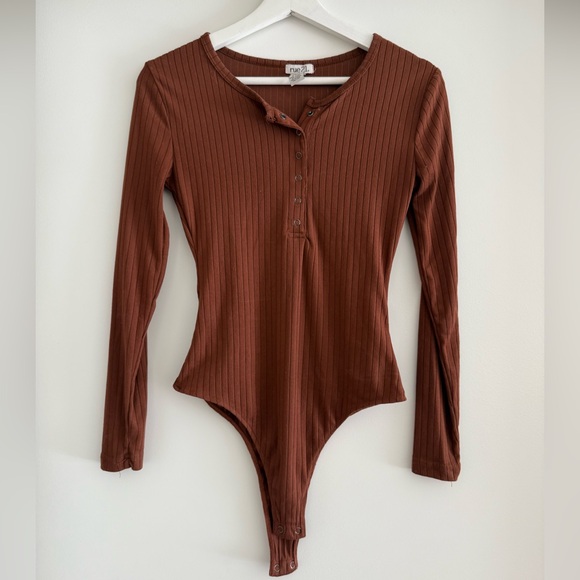Rue21 Rust Ribbed Bodysuit - Picture 1 of 3